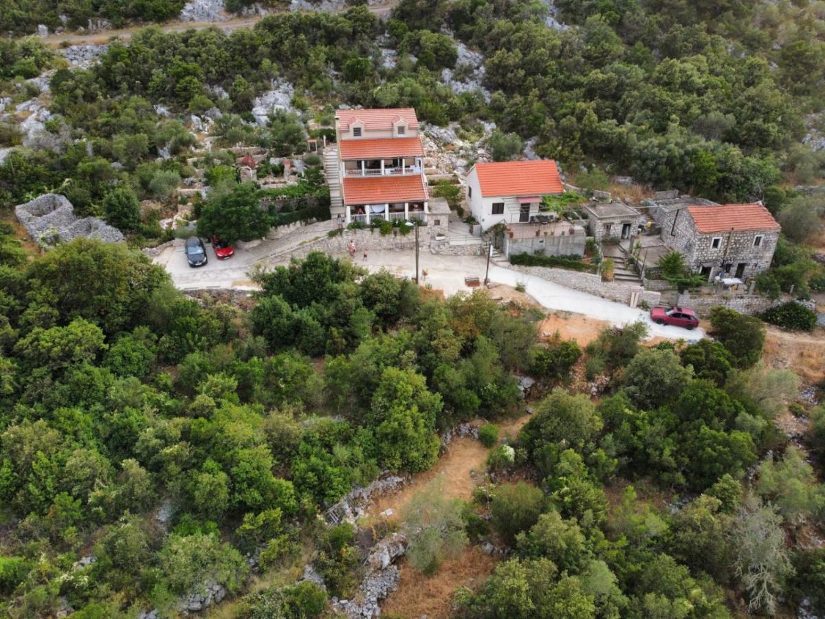 Apartments Leviana Saplunara Exterior photo