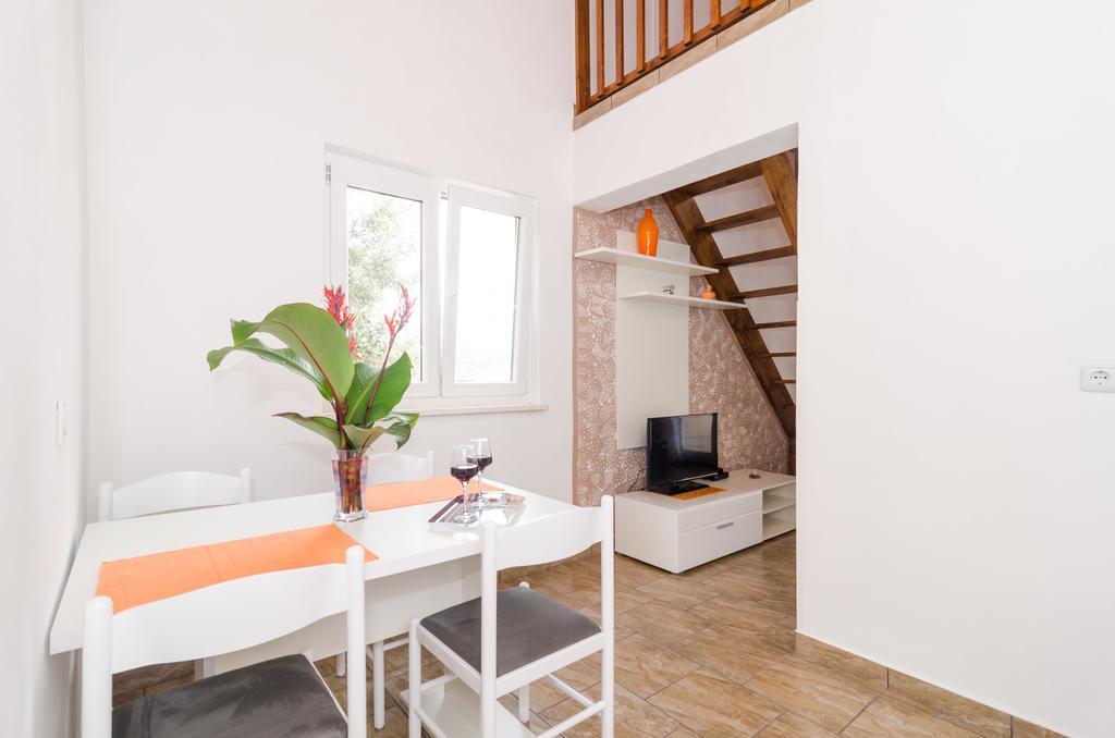 Apartments Leviana Saplunara Exterior photo